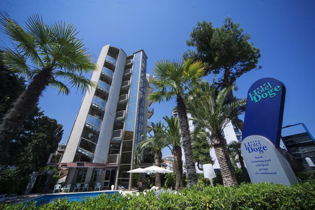 Hotel Doge Alba Adriatica Exterior photo
