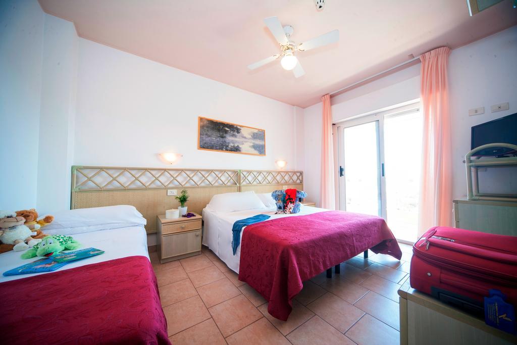 Hotel Doge Alba Adriatica Room photo