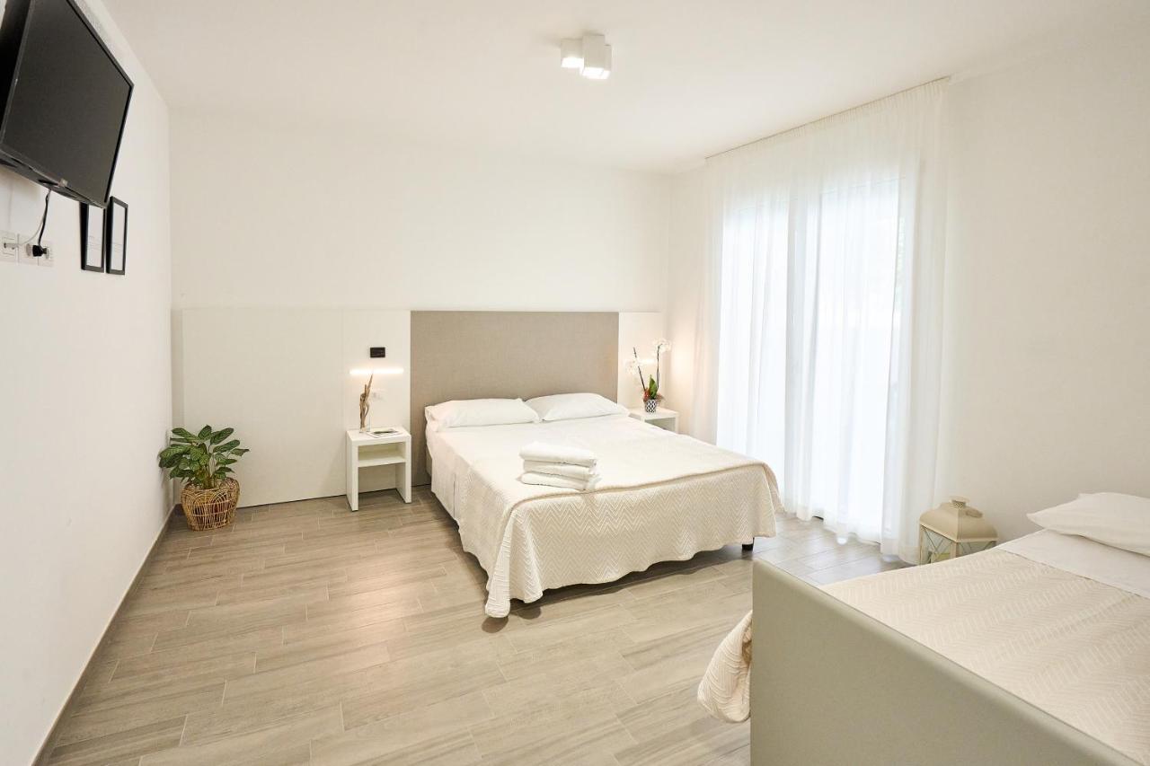 Hotel Doge Alba Adriatica Exterior photo